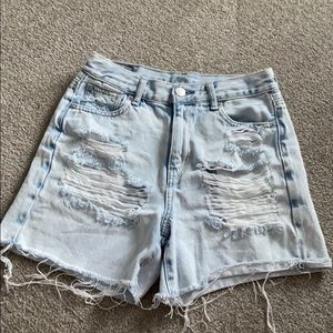 American Eagle mom shorts